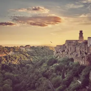 a-picco-su-pitigliano.it-tuscanyhotel.com/