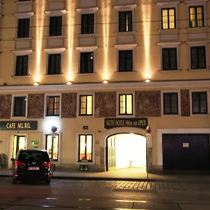 Hotell 900 M Zur Oper