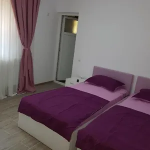 casa-iulia-bucureti.bucharesthotelsnow.com/