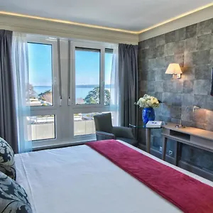 Hotel Drake Longchamp ***