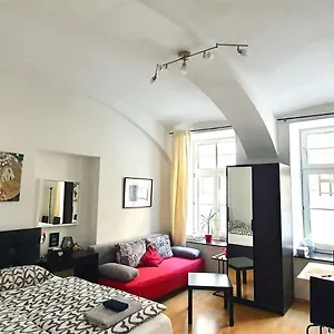 Apartamento Msq Diana - 10 Min From Center - Free Coffee And Tea - High Speed Internet, Viena