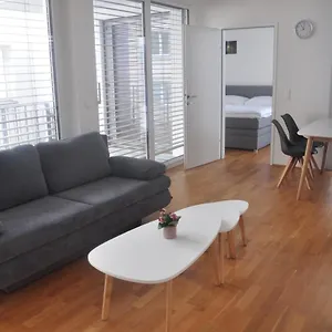 Apartamento 4 Beds And - Contactless Check-in, Viena